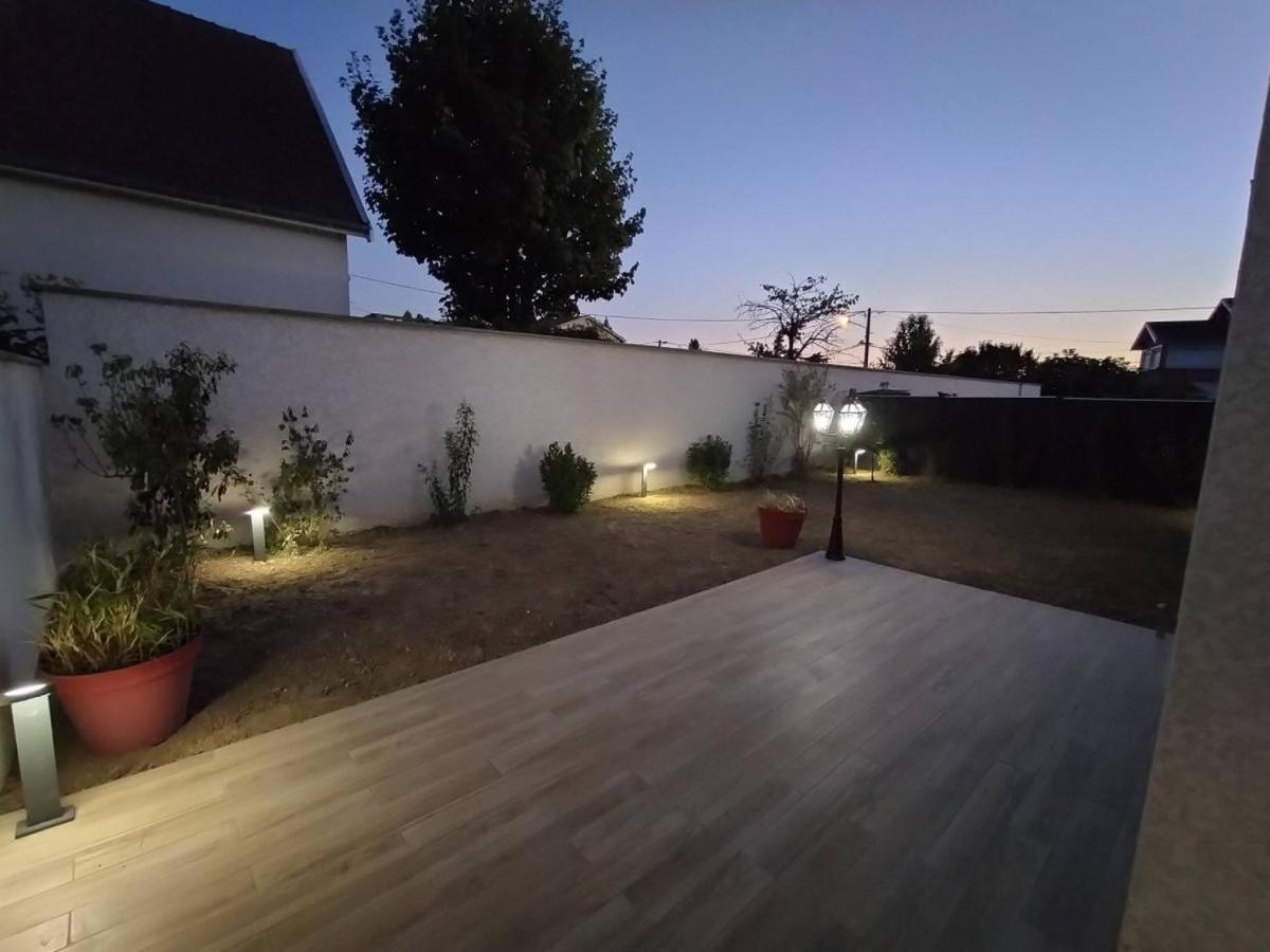 Logement Cosy Neuf Avec Jardin Mions Exterior foto